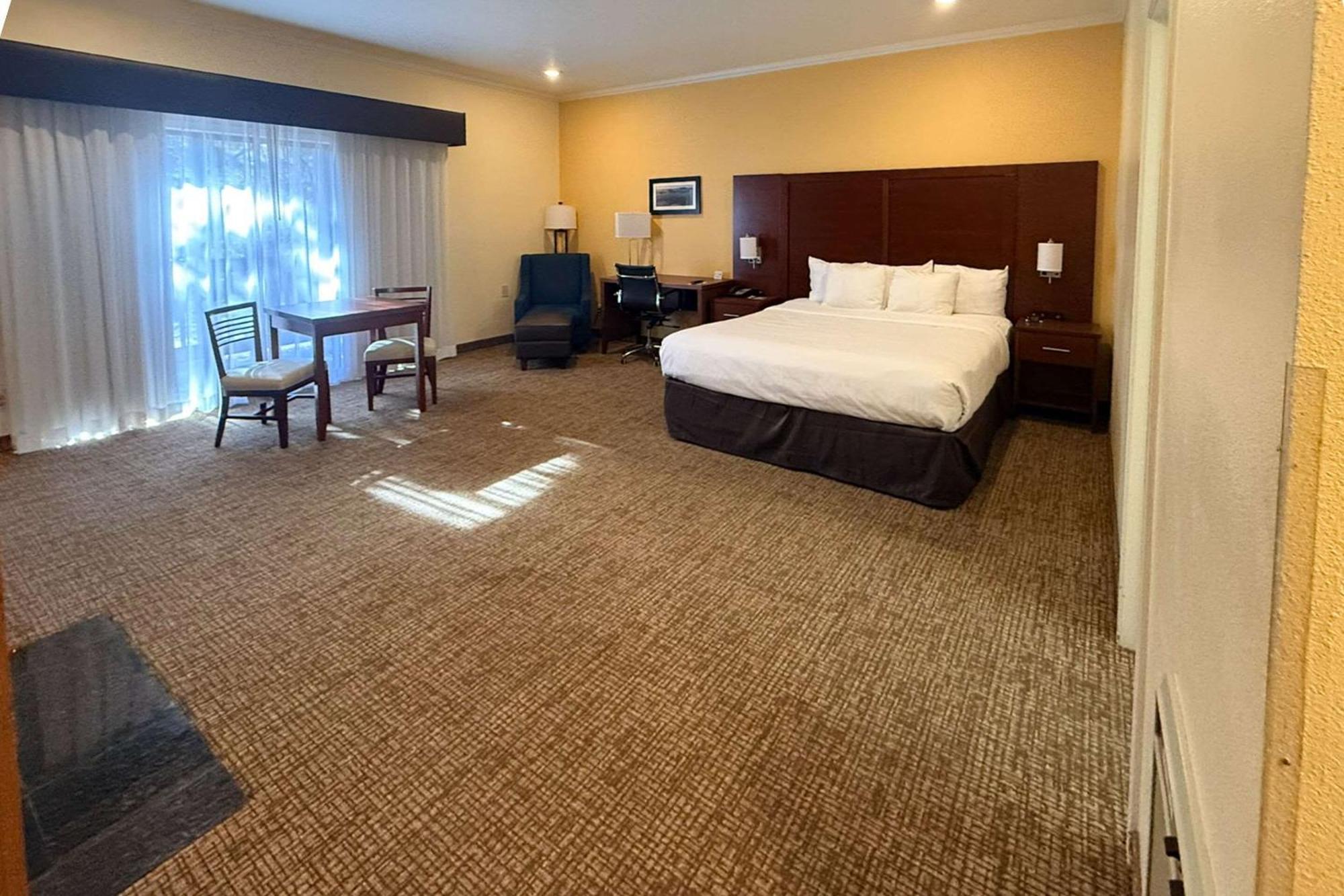 Comfort Inn Monterey Peninsula Airport Exterior foto